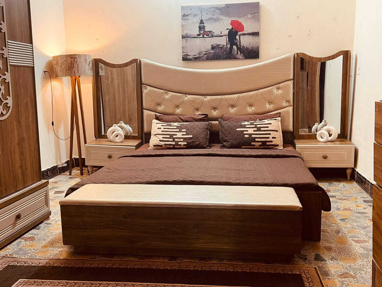 غرفة تركيا نضيفة جداً 9 قطع هايدروليك وبيها انارة مكاني بغداد للأستفسار ***********
