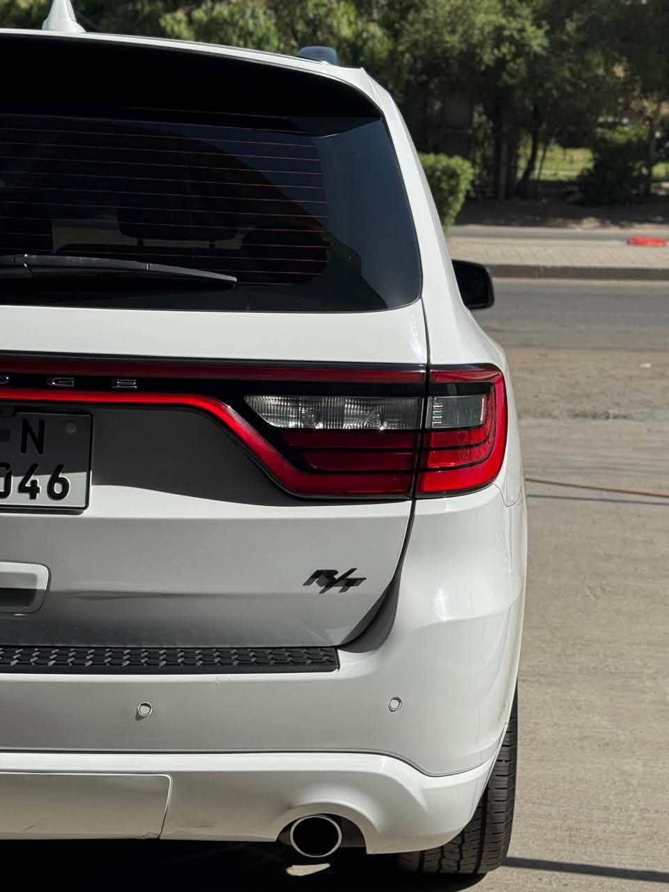 للبيع: دودج دورانكو RT 2022
‏Hemi Orange
النظافة تحجي قبل كل شي 🔥
  
التفاصيل:
 الممشى:  17 الف مايل قابل للزيادة
  ماشية قليل
المحرك:5.7 V8 - عزم وقوة
الدفع: تو وي 2WD مو فور ويل
اللون: ابيض
الداخل: جلد اسود فخم + سقف اسود
الصوت: نظام Harman Kardon الاصلي
الحادث:جانب خلفي يسار كما موضح بالصور+ الشاصي مكفول 100% - بدون دواخل - بدون ايرباك 
گير + محرك وضع شركة 
الوارد: كندي 
بصمة تشغيل عدد 2
رقم اربيل بأسمي 
السيارة بحالة ممتازة جدآ 

المواصفات:
شاشة كبيرة تدعم نظام CarPlay
كاميرا خلفية
 حساسات امامي - خلفي
 تشغيل عن بعد
 المقاعد الاماميةتدفئة+ تبريد
المقاعد الخلفية تدفئة فقط
 فتحة سقف
دخول ذكي 
 تبريد مركزي
 ستيرن تدفئة - كهرباء
رادار امامي - تحديد مسار
نظام النقطة العمياء
لد نهاري - امامي
نظام ECO - SPORT
شحن وايرلس
مقاعد الصف الوسط منفصل
السعر:338$ وبيها مجال بسيط
للاستفسار :***********
المكان: بغداد - الدورة
