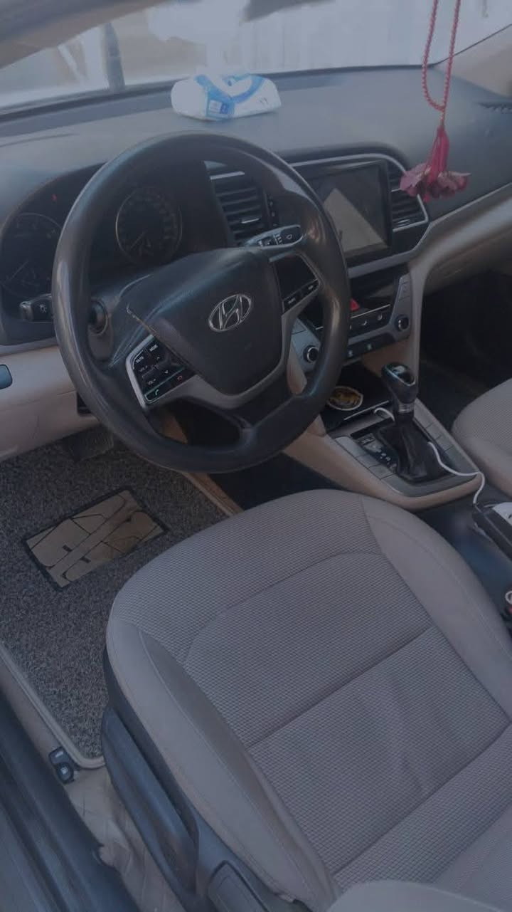 سلام عليكم الانترا خليجي موديل
2017 المواصفات 

تحكم استيرن 

امرايات شفط

فتحة بـ القماره 

سيارة فول ما عدا البصمة 

السيارة ضررها بابين وجاملغ ومبدل الاصلي 

السعر /140

شراي يتصل على هذا الرقم /***********
علاء الدين
