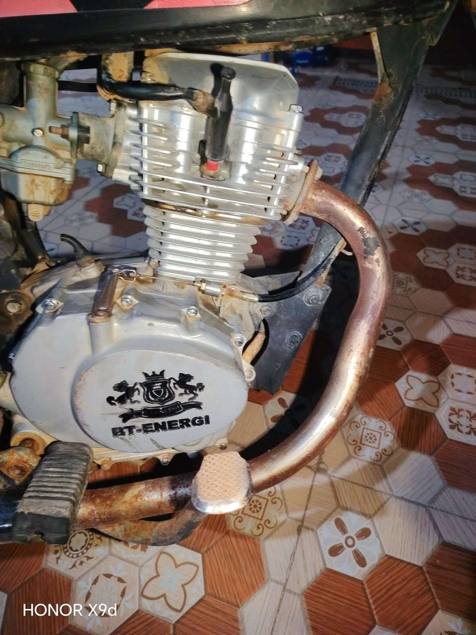 السلام عليكم دراجه نظيفه للبيع موديل 15 مكان لطيفيه سعر 250 وبيها مجال*********** الاستفسار اتصل على  رقم
