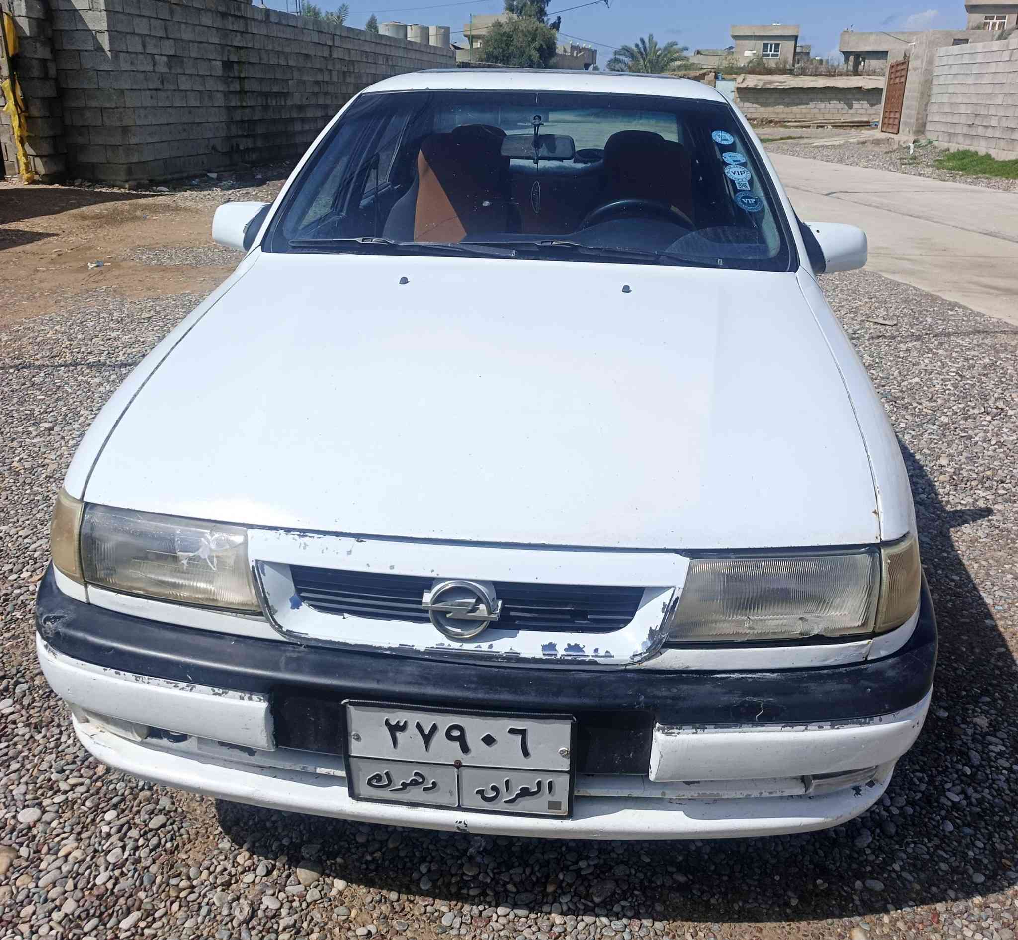 حجم 18 
مديل 93 
محرك بي تنقيص
دواير ما مصلح 
بس الدوسات مصلحه
السعر 48
***********
***********
