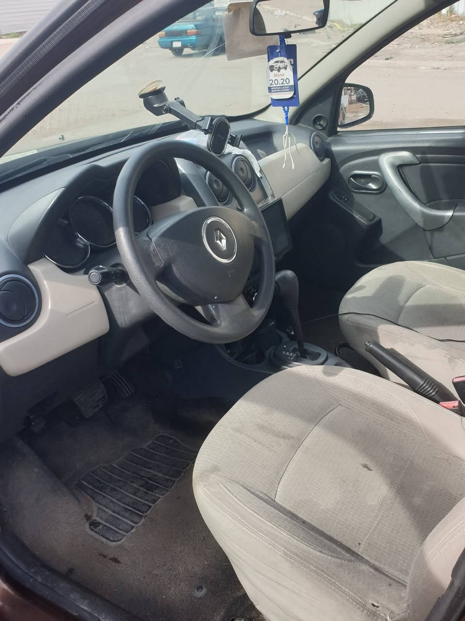 اقساط لسكنة بغداد 
رينو داستر 2016 فرنسي رقم بغداد 
مكينة 2000 
كير مكينة مكفولات 
تبريد تدفئة 
تحكمات ستيرن 
مثبت سرعه 
مانع انزلاق 
تخم تاير جديد 
٣ قطع صبغ فقط بدون دواخل 
تحويل مباشر 
 
السعر 86
مقدمة 35
شهرية 3 اوراق 
*********** 
مكان السيارة بغداد
