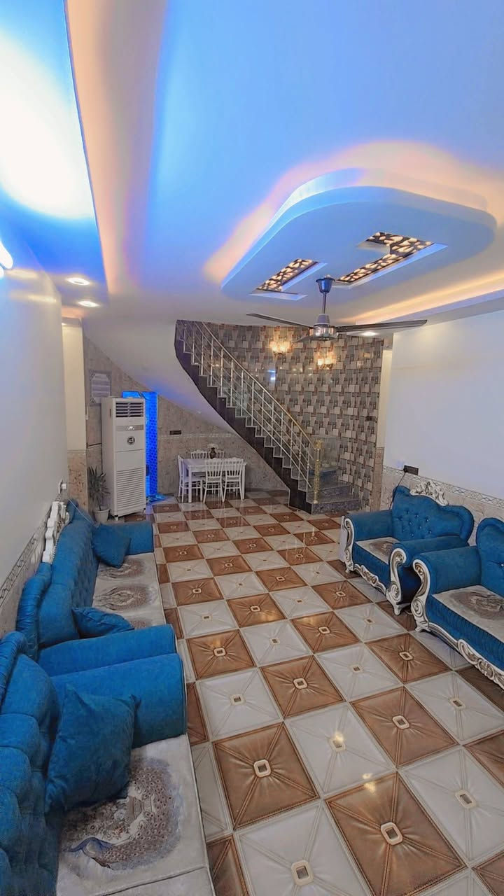 دار للبيع (كلك ) ماشين معامله تمليك ولمعامله كامله
مقاطعه 9 
الدار جاهز من كلشي تجيب غراضك وتحول مباشر 
المنطقه مخدومه بل كامل 

المساحه ٢٨٥ متر

بناء حديث طابوق

طابقين 

الطابق الاول ٢ غرف نوم منور صاله استقبال مطبخ حار وبارد حديقه  + حديقه جانبيه 

الطابق الثاني صاله مع غرفة نوم سويت

سطح ٢ 

الموقع جمعيه الثالثه شارع السايدين الجديده مجاور اسواق ماما اشتريلي

الاستفسار  الاتصال عله الرقم

***********
