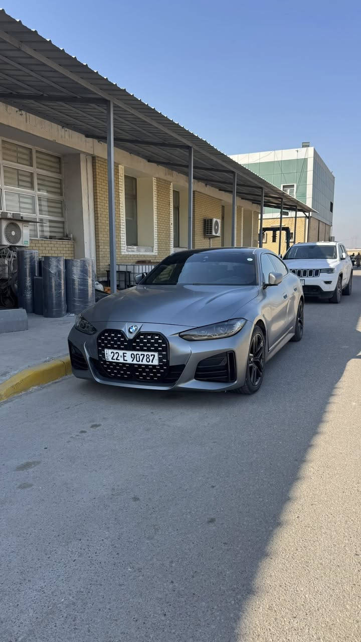 BMW 430i gran coupe 4 door 2023
•سيارة وارد امريكي مديل 2023
•ماشية ٧٠ الف كيلو
•حادثها جمالغ و بنيد الايسر بمقدار ثلاث اصابع مرجع بارد بدون صبغ و بدون دواخل ايرباك ستيرن و دشبول مرجع سستم
المحرك:-
•محرك (B48) 4 سلندر تون باور تيربو خطي 258 حصان اقتصادي 
•گير ZF 8 سرع

الموصفات الخارجية
•اللون رصاصي عليها PPF طافي من البريم ضمان 10 سنوات
•مصابح لد امامي خلفي
• adaptive kidney grill 
•ويل 18 انج 
•مرايا كهربائية

مواصفات الامان
.نقاط عمياء
•حساس امامي خلفي جانبي
•كاميرا خلفية دوارة
•ايرباك
•المحافظة على خط السير
•تحذير التصادم الامامي
•تحذير من التصادم الخلفي
• تركشن كونترول و DSC
•اوتو هولد

المواصفات الداخلية
•عينه ديجتال
•انظمة قيادة (سبورت ،مريح ،اقتصادي)
•شاشة كبيرة تدعم وايرلس كاربلي و اندرويد اوتو
•داخل احمر جلد
•كشنات كهربائية
•كشن السايق ميموري
•تدفئة كشنات امامية
•تبريد ثلاث مناخات منفصلة
•خاصية تثبيت مقاعد الاطفال ايزو فكس
•فتحة سقف 
•هاند بريك الكتروني
•ماوس اضافة للشاشة لمس
•مثبت سرعه
•شاحن تايب سي عدد 3
•صندوق كهربائي
•تدفئة ستيرن
•امبيت لايت 11 لون
•عينه محدثة M4 و لغة عربية
•بصمة تشغيل
•اربع ابواب بصمة
•ترحيب و توديع فتح اقفال تلقائي عند الاقتراب
•اضاءة ترحيب جانبية
•سماعات عدد 10
•شفتات گير
•اوتو ستارت /ستوب

السيارة مكانها البصرة
السعر 34,500$ قابل للتفاوض (345 ورقة)
للتواصل واتساب 
***********
