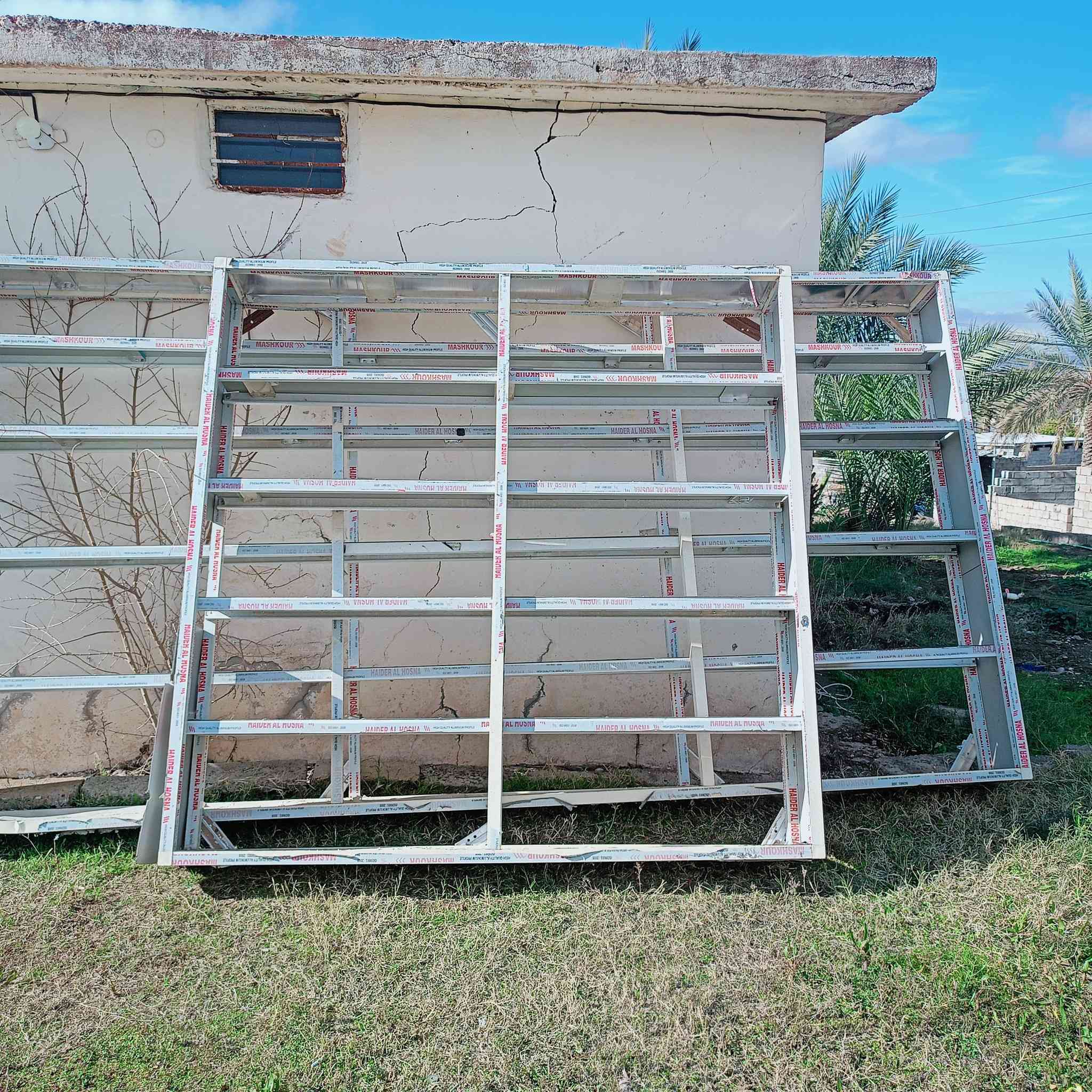 محامل للبيع السعر 250الف وبي مجال
للستفسار الاتصال على رقم ***********
