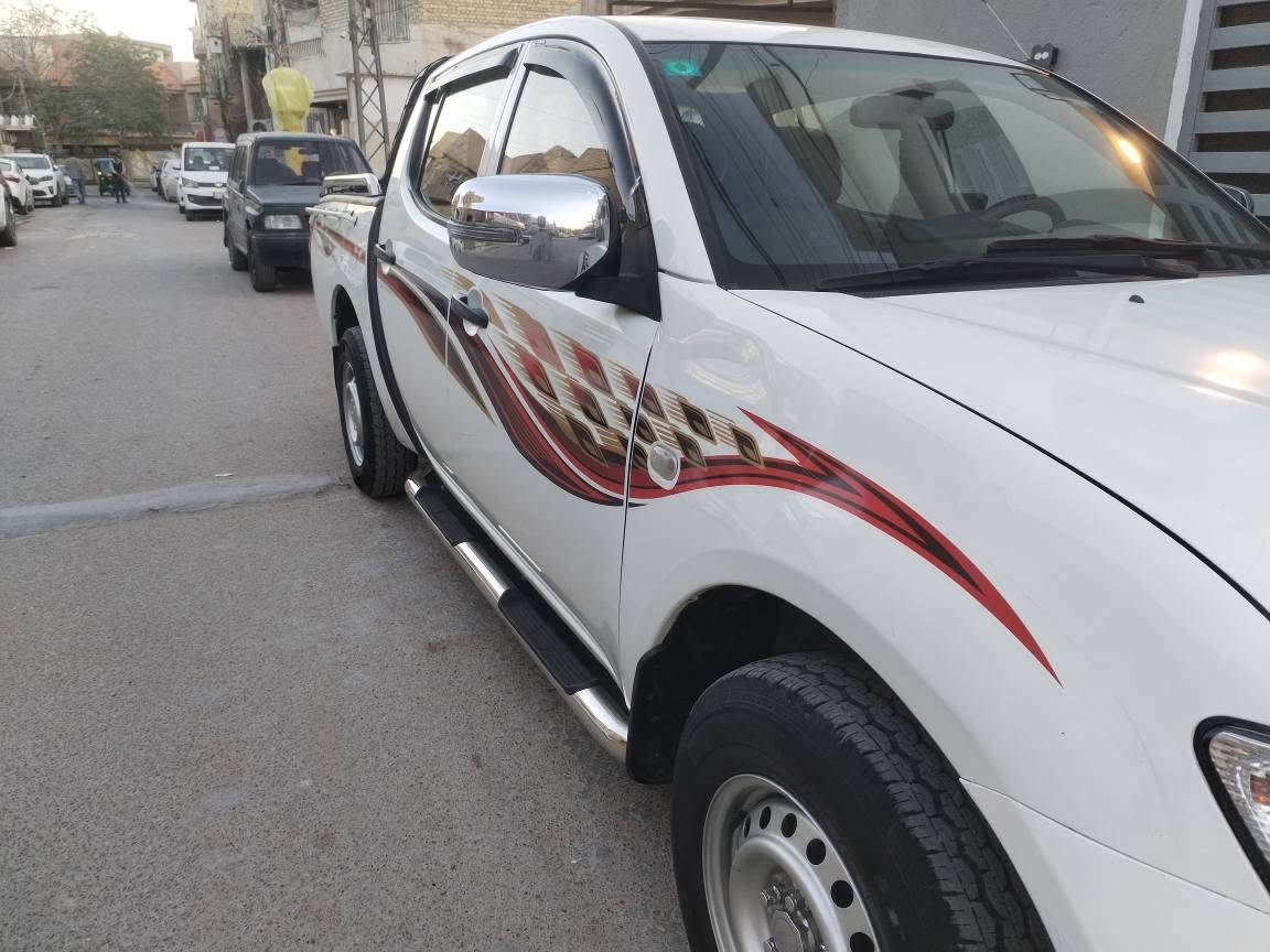 سلام عليكم بيكم l200 سيارة جديدة جدا ماشيه ١٤٠ الف حتى جامتها الاماميه البلاديه ومابيها ولا زلخ الجامه دواخلها بلكارتون ترايها مال هسه طالعه من الشركة رقمها مميز 16116_16 بغداد, العراق


**إذا كنت صاحب هذا الإعلان وتريد حذفه لأي سبب، رجاءا أرسل رسالة إلى الدعم الفني**