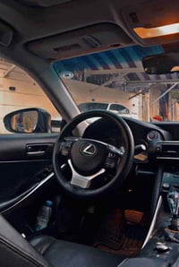 لكزس IS200 • ٢٠١٧ • مكينة ٢٠٠٠ تيربو