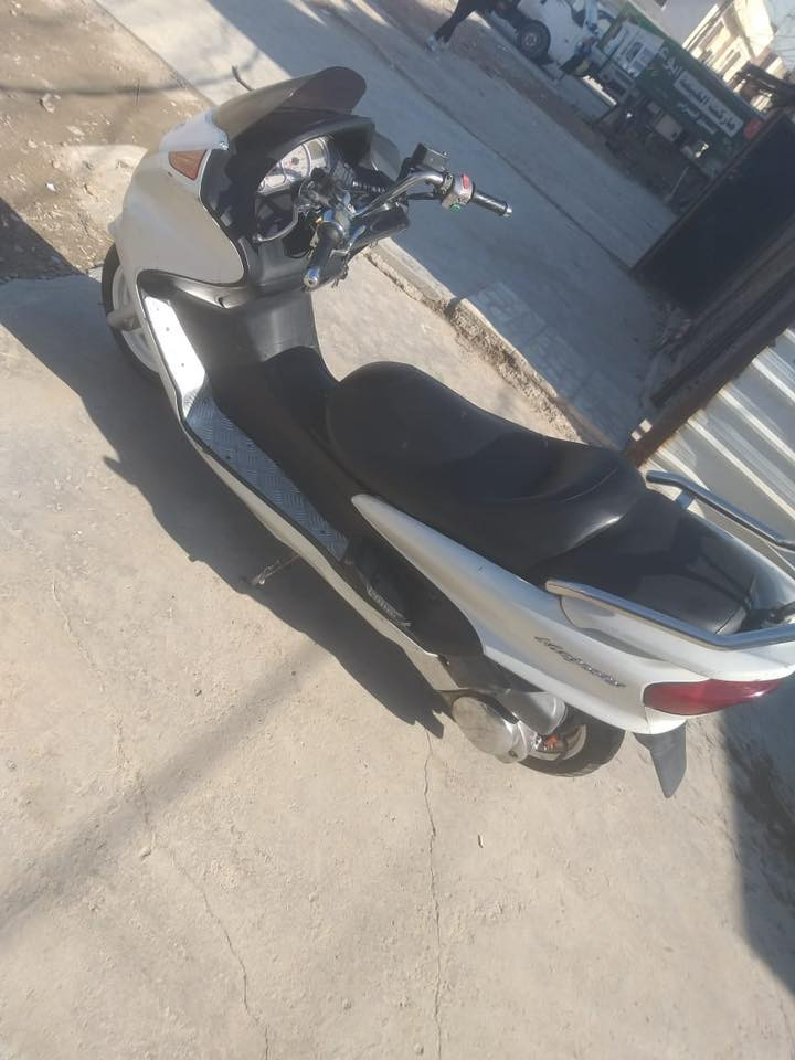 سلام عليكم
دراجة ماجستة للبيع 2008
دبل رون جاهزة من كلشي كلجات محرك زوج تايرات باتري سلف كفرات كلهة كاملة  سعر 600
مكاني الدورة شارع الرواد قرب كلية الهادي
***********
غير متواجد على الفيس
