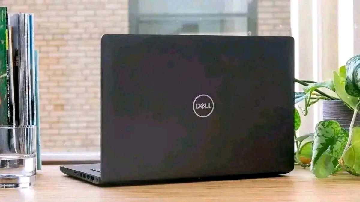 لابتوب Dell سوبر سلم الجيل الثامن سوبر سلم  للبيع
المعالج core i5 الجيل الثامن
رام 8 كيكا DDR4
هارد 256 كيكا SSD
كرت الشاشه Intel UHD حجم 4 كيكا
الشاشه حجم 14 انج ضد التوهج  دقة FHD
باتري ليثيوم 6 خلايا  شحن سريع 65 واط والباطرية ممتازة
كامره دقة hd تحتوي قفل فتح وغلق الكامره
 منفذ تايب سي و رام  وhdmi وسيم كرت وباقي المنافذ   الحاسبه كلش نضيفه وحلوه
السعر 300


**إذا كنت صاحب هذا الإعلان وتريد حذفه لأي سبب، رجاءا أرسل رسالة إلى الدعم الفني**