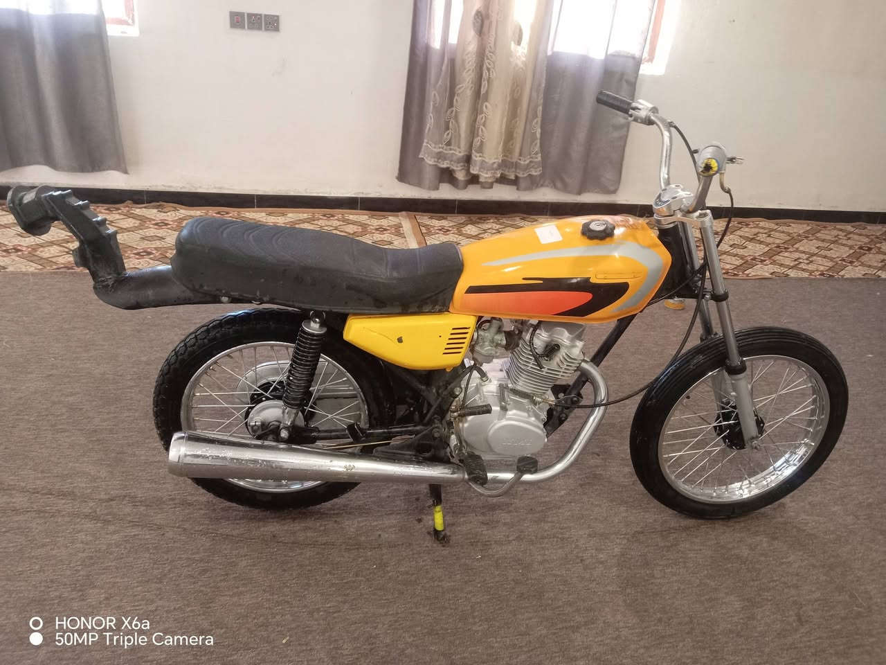 سلام عليكم دراجه ربعه كير مكينه صلي شلامجه ٢٣ شاصي 18 وراق صولي لا تبخير ولا تنقيص دراجه كلش نضيفه مكان كوت حي الحكيم رقمي *********** سعر 550 بيه مجال قليل
