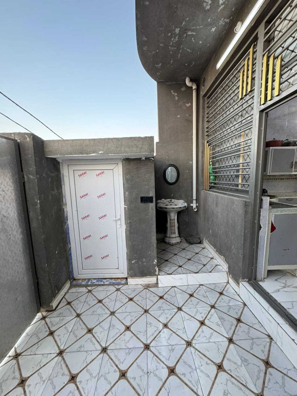 مشتمل المساحة ١١٢ متر حي العصري بستان فاظل الكصاب بناء درجة أولى بسعر جيد جدا للاستفسار الاتصال على الرقم *********** او مراجعة مكتب الديار شارع العلوة
