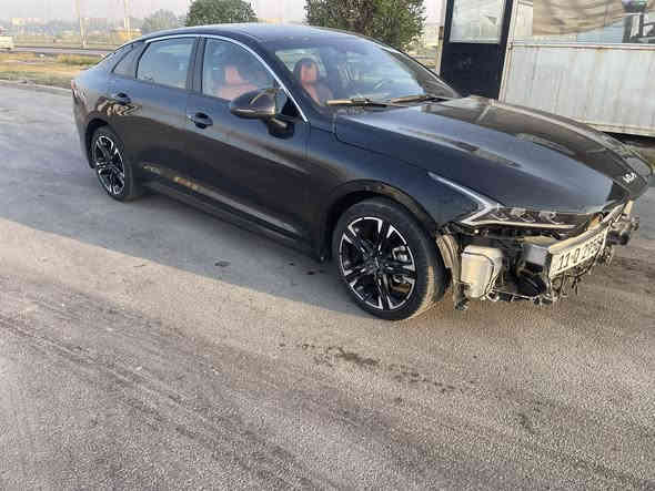 كي فايف وارد امريكي موديل 24فول مواصفات بصمه جلد احمر بصمت بيبان رادار امامي شفتات بلستيرن سايد بريك بصمه كراسي كهربائية دتفه كشنات شاحن تليفون تحكمات جهتين شاشه جبيره وبعد بيه موصفات نقصه بس بنرامه رقم بغداد تحويل ماشيه 57صار بيه حادث دعاميه فقط ابيعه على وضعه اعتذار عن المراوس سيارة جاهزه من كلشي كير مكينه صدر تبريد كله شغال مكينه 1600سعر150 وبي مجال قليل ***********مكانه سيارة بغداد
