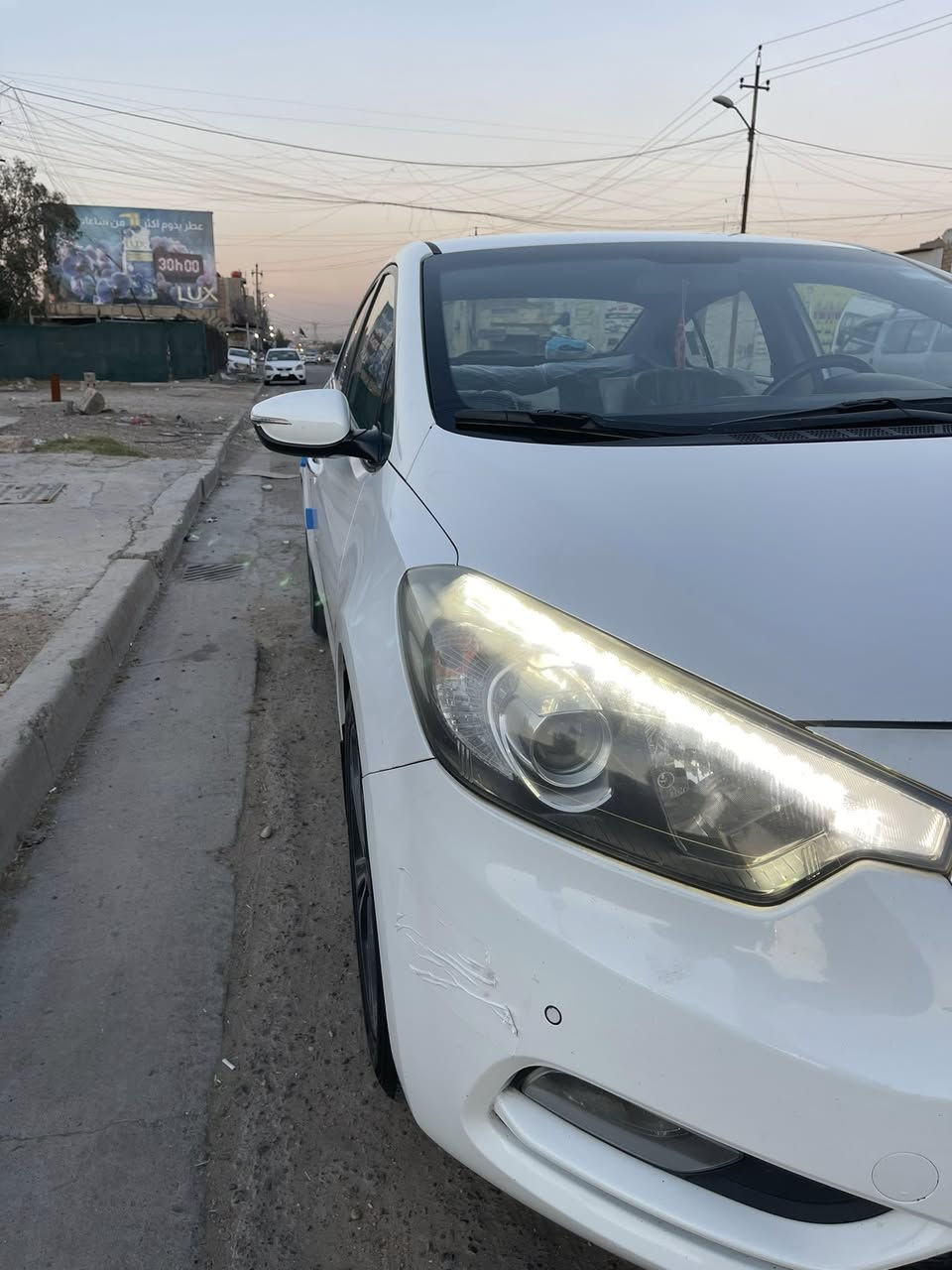 سلام عليكم....للبيع سيراتو موديل ١٤ رقم شمالي محرك ١٦٠٠  رقم جديد هزه جديده
سياره نضيفه    
مري شفط 
اشاير مري 
يدات نيكل من الداخل والخارج
خمسه ويل كب 
اربع دسك 
مانع انزلاق
حساسات أماميه وخلفيه 
شفتات استيرن 
فول تحكم استيرن  
قطعتين تبريد ...وضعيات قياده 
  
تغليف كشنات جديد 

السعر 122
***********
