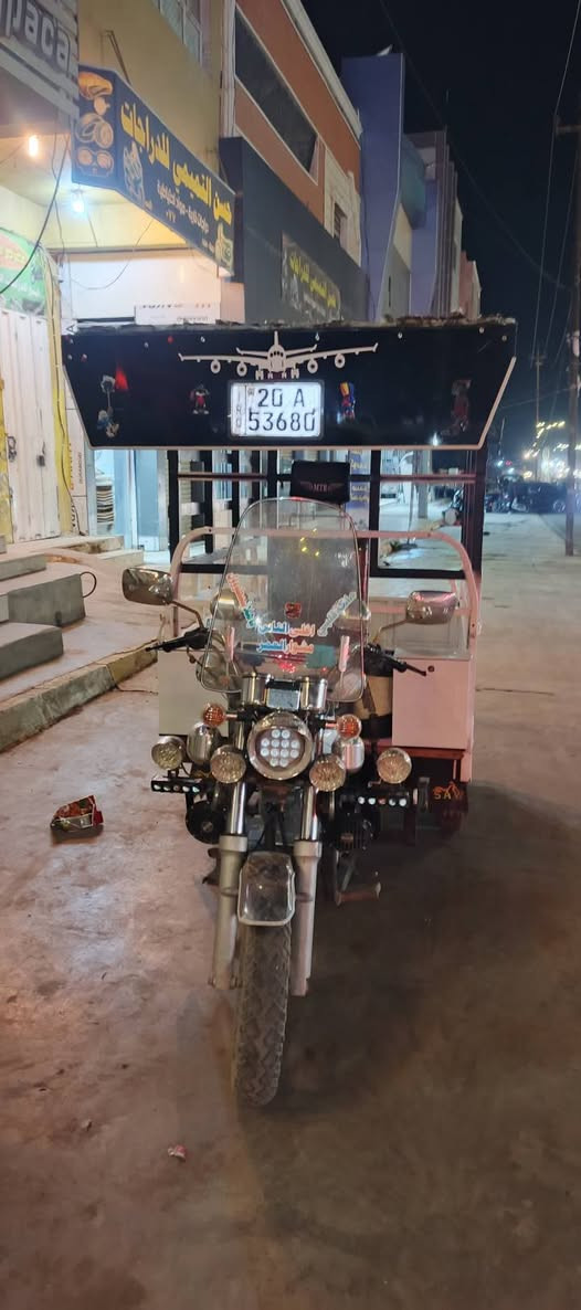 السلام عليكم ستوته للبيع موديل 16  ستوته كلهة جديد من ورك من محرك 25 من تانكي من دشبول كله كله جديد كلهة شغاله كبل للشارع مرقمه بسمي تحويل ثاني يوم السعر خاص او انتصال على الرقم ***********
