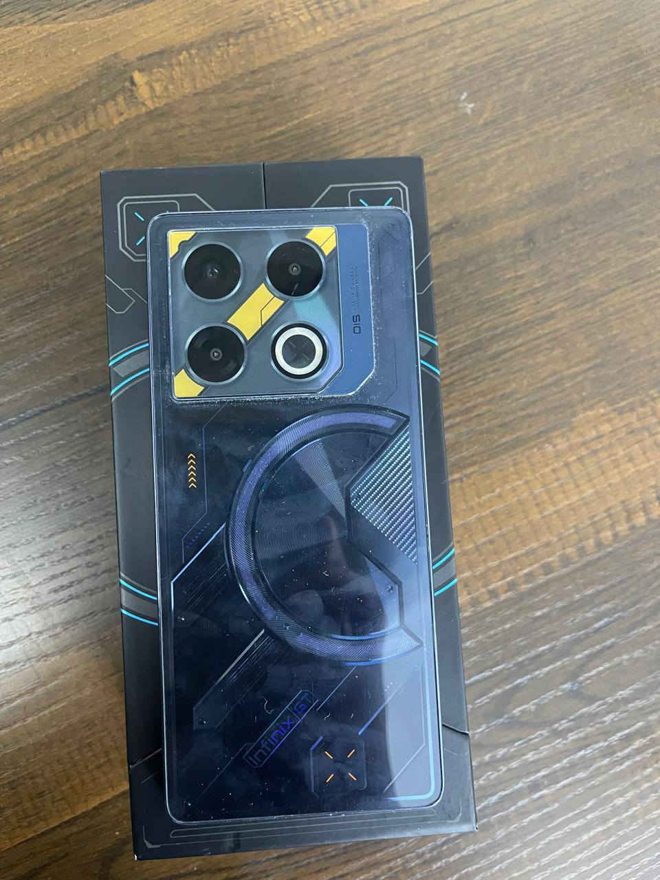 السلام عليكم تلفون انفنكس جيتي 20Pro نضافة 95/100 كامل الملحقات السعر 225الف للتواصل ***********
