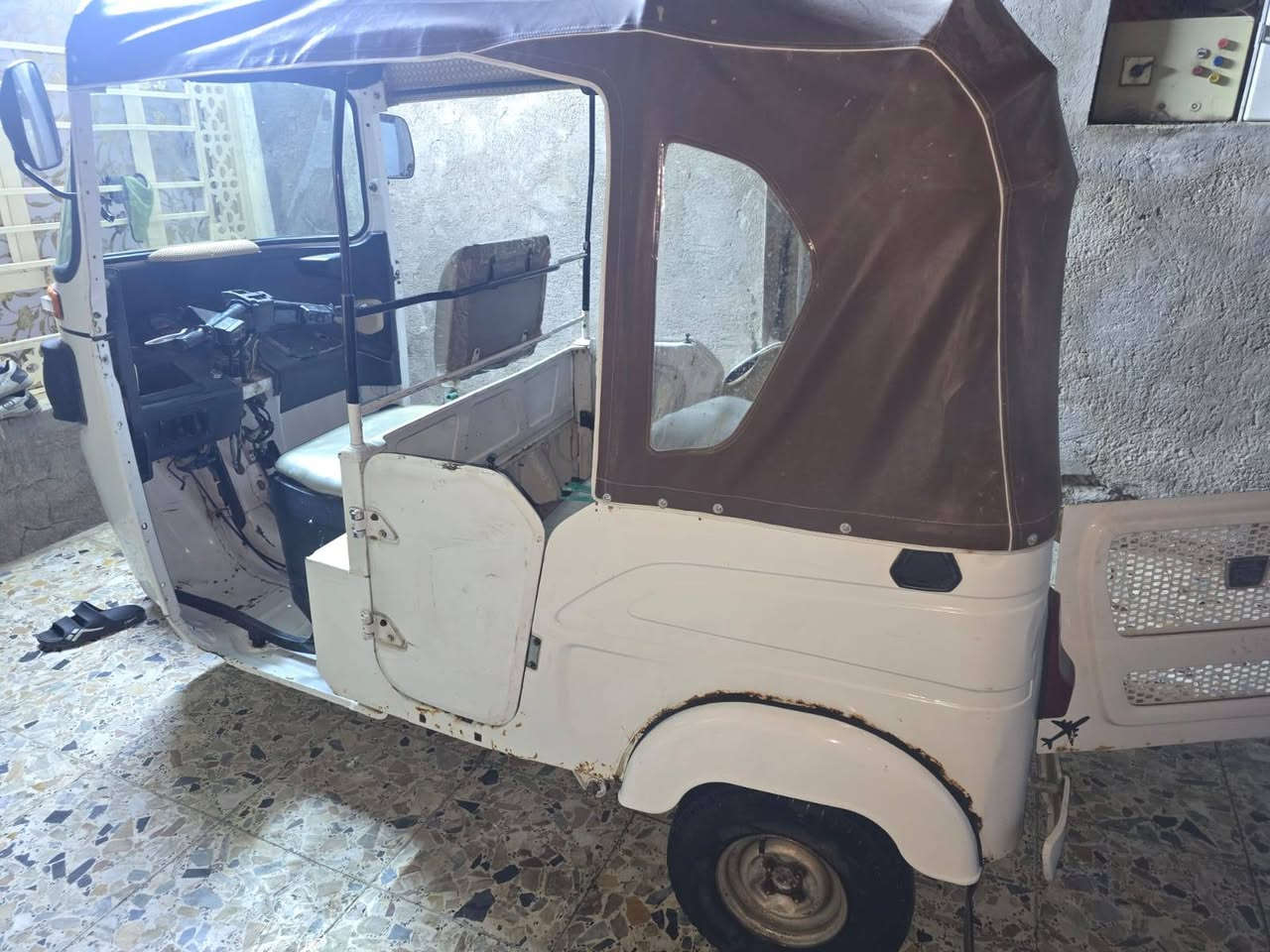 السلام عليكم تكتك موديل 22 مرقمه للبيع كفاله عده رصعتين بالغد السعر 7500 الشراي يتصل مكاني بغداد الشعله
***********
***********
