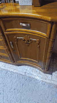 غرفه تسكام صاج داخل وخارج ام السته طابقين ظهر جرجوبه نظيفة مثل مموضح سقف وقاعده بلوك السعر مليوم وربع وبيه مجال مكاني محاويل للاتصال ع الرقم ***********
