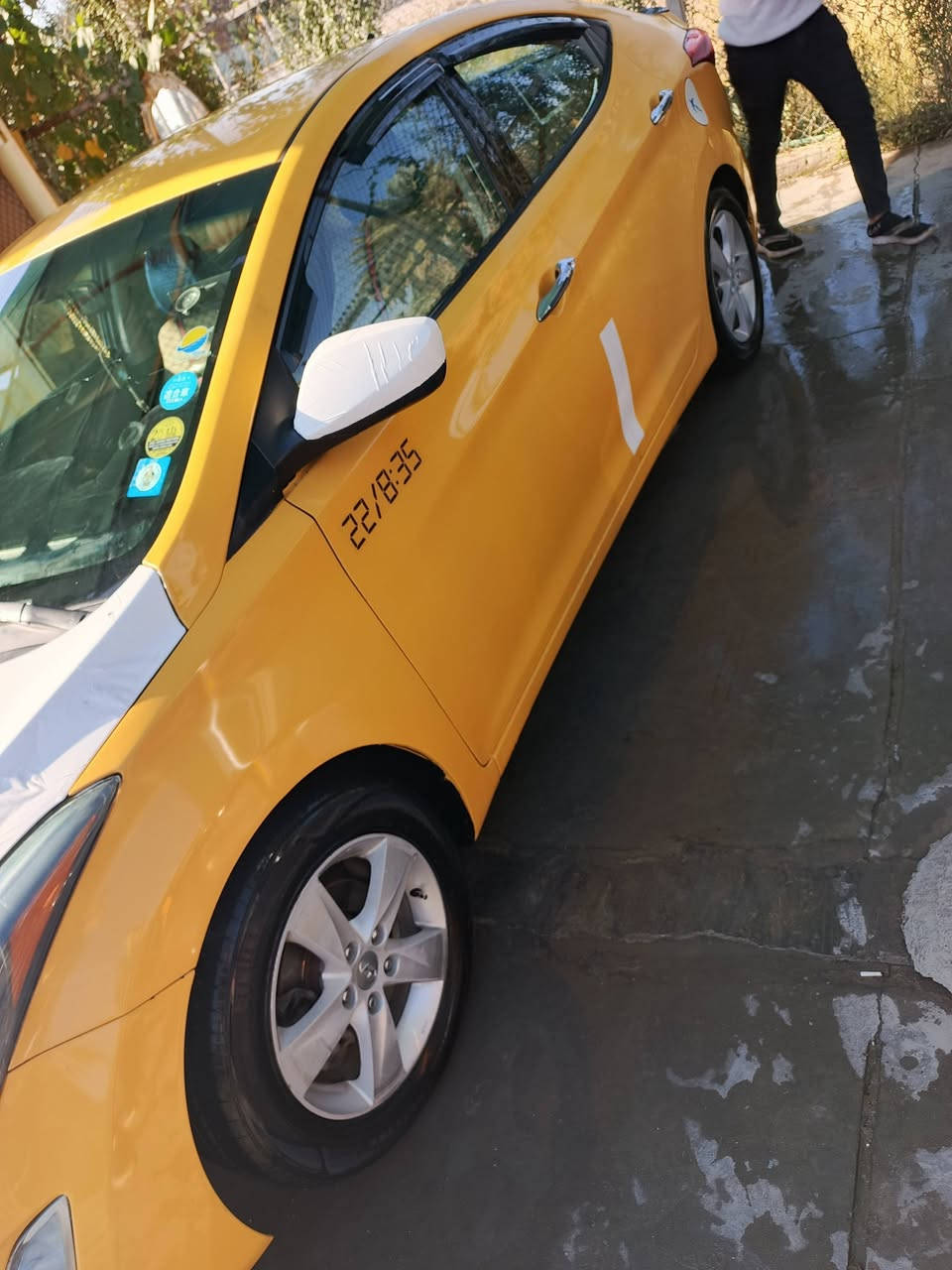 لنتره مديل 13 ورد امريكي بيها 3 قطع 
جاملغين امامي وبنيد تبديل بدون دواخل تدفءه تبريد كامل كير ومكينه مال حاويه رقم ديالئ بسمي مصفره هئه وغرمات شرط تحويل مباشر مكاني ديالئ شهربان سعر 100 وبيها مجال جمعت 90 لا تخبرون هذ رقمي *********** 👑🥶
