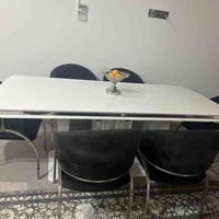 طاولة ٦ أشخاص • سليمانية • حالة ممتازة