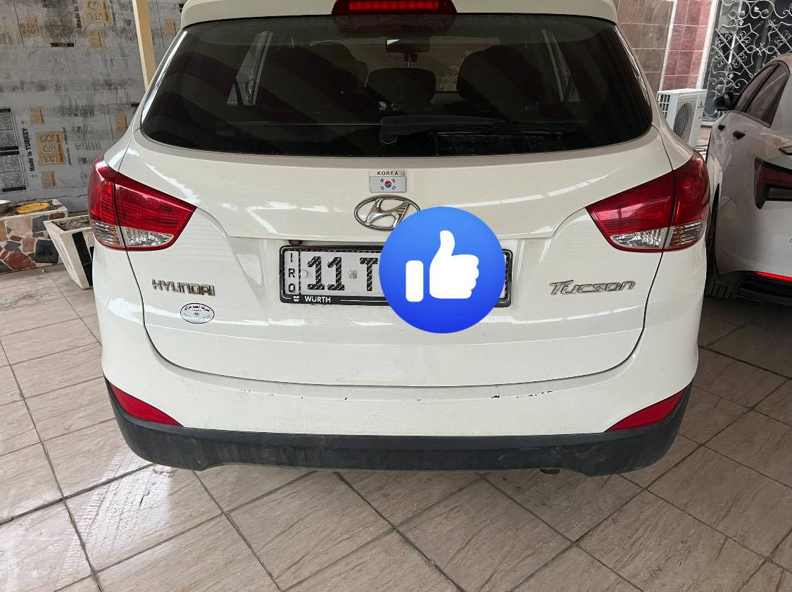 السلام عليكم 
توسان 2012 خليجي العداد 115 لا منزل ولا شي السيارة من 2012 على ايدي 
بيها رصعات وضربة بسيطة بحافة الجنطة موضحة بالصور 
السعر 155 ورقة 
المكان بغداد
***********
غير متواجد على الفيس
