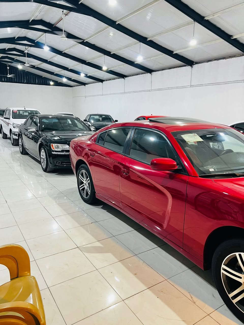 السلام عليكم جارجر 12  فول سياره كفاله عامه بعدها بلكارتون سياره جديده مكينه حداده تخم تاير كامله الاخير سياره رقم شمالي اربيل الدولي مكان السياره بصره ***********
