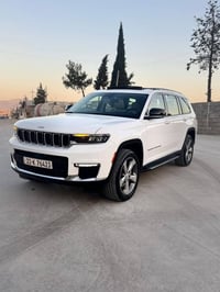 جراند شيروكي • ٢٠٢٢ • ٥٠٠٠٠ كم