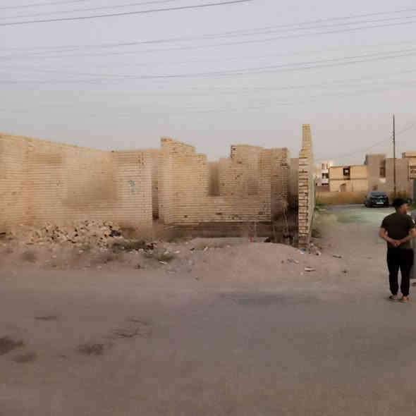 هيكل للبيع هور رجب مجمع نخيل الاول الهيكل ركن مساحه 200متر واجه 10 نزال 20 سعر 115بي مجال  تستلم مكاتبه وتنازل شركه وقرار محكمه تواصل خاص او***********
