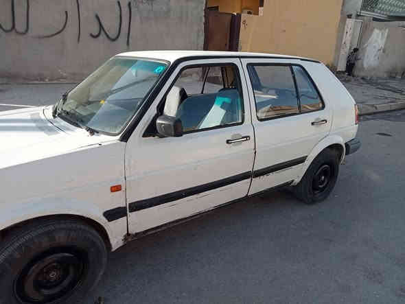 سياره كولف 90رقم إنكليزي نينوى
كاربون بانزين الشرعي بل موصل كير محرك نضاف 

السعر 25 وبيها مجال شراي يتصل ***********
