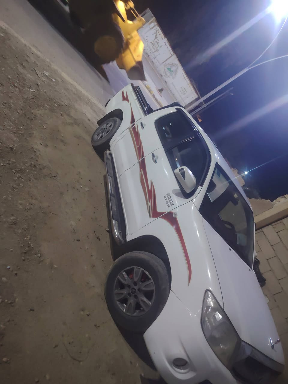 بيكم ٢٠١١ عراقي مبدل بيه كازكيت فقط المحرك ما مفتوح فول نضافه كشر خير من الله لتواصل على الرقم ***********
