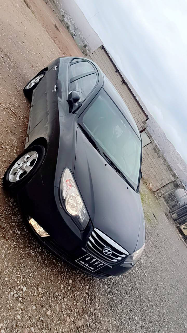 هۆندای ئەڤانتی  بڕاوەی دووبەی بۆفڕۆشتن 
مۆدیل 2009
بەگ لایت لێزەر   
لایت ڕەش چەمبەرە سۆناتا
کوشین جڵدو دووکوشین هیتەر 
پێشو پشت کە پس 
گێرومەکینەی بەشەرت 
سەیارەکە کامل جائیز کراوا  دینار مەسرەفی نیە 
ئاوێنە شەفتو کارەی 
سەیارە کە بەس  بەسمەو سلایت نیە 
نرخی  48گەڵاو کەمێک مەجال  شوێن کۆیـــــە 
ژ.م*********** واساپو فایبەری لەسەرە
