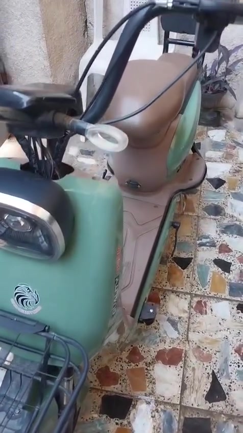 درجة شحن للبيع
سعر 150بس يحتاج بطاريات


**إذا كنت صاحب هذا الإعلان وتريد حذفه لأي سبب، رجاءا أرسل رسالة إلى الدعم الفني**