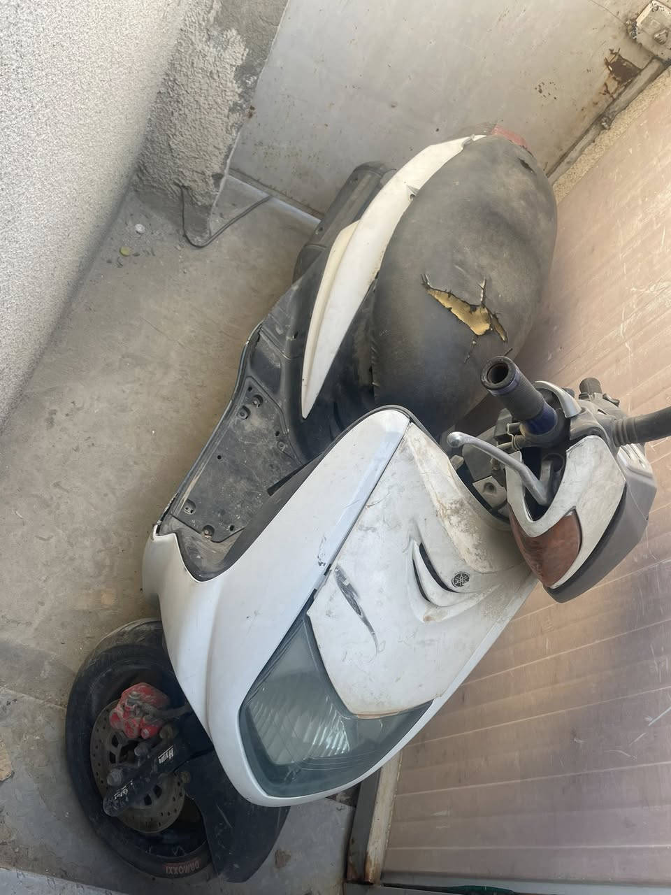 سلام عليكم اخواني سكنس 140 للبيع نظافتها هاي الي كدامكم يحتاج الها شويه ترتيب للكفر سعرها 250 مكاني بغداد الدوره (***********
