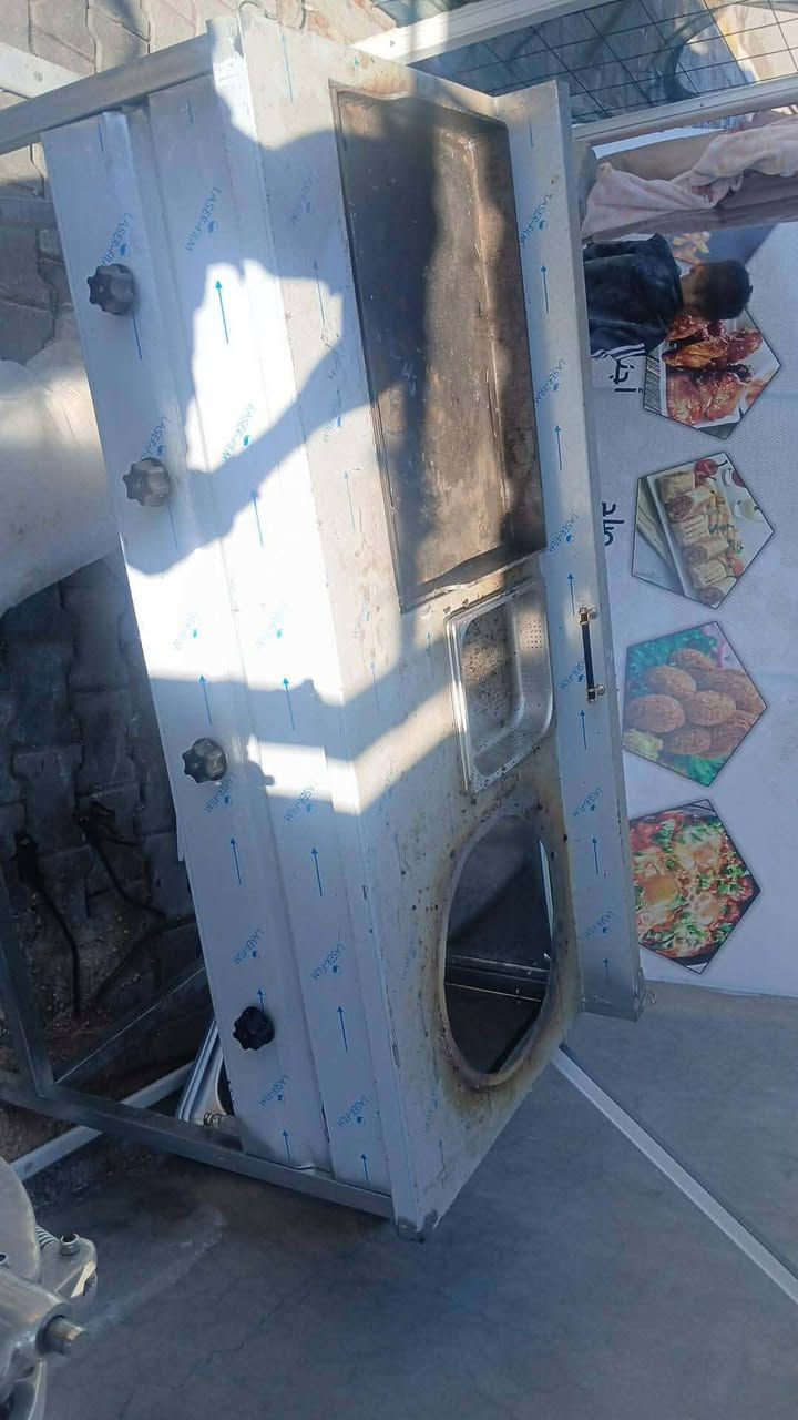 جديد مستعمل نص شهر للبيع 
1 طباخ 
2 مثرامه فنكر
 العنوان بغداد ***********
