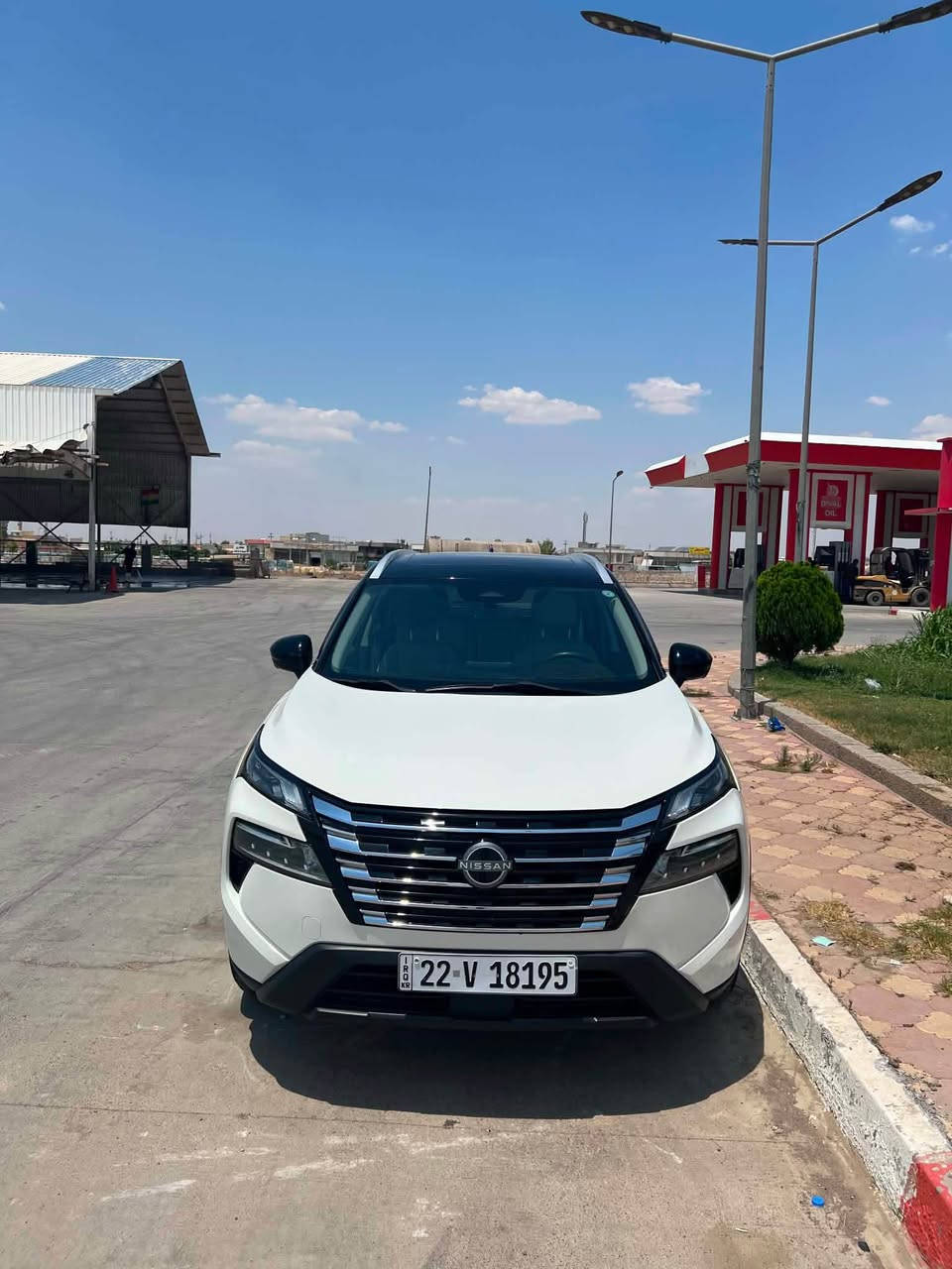 نيسان رؤك 2023 فوول SL AWD 
 هةموو گياني به شةرت گير مةكينه تةقة و رةقه 
سةنوي نوي به ناو خومانه 
42km رويشتوه 
بي تةزره و شةبؤل 
بوياغ  دوپارچه بي داخلي 
ارباگ سوكان سيستةمه 
165$ مجاليكي كةم 
سيارةكه محرز نيه 

***********
*********** أربيل, العراق
