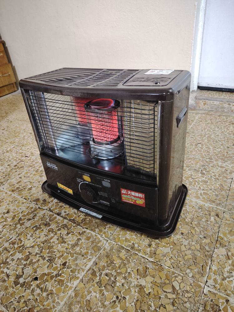 صوبه نوع كيرونا ياباني شرط لاريحه ولا غاز تجي كدامك اشغلها السعر نهاية موسم ٦٥ الف قفلها شاري اتصل عنوان وادي حجر يوجد توصيل حسب المنطقة *********** *********** موصل, نينوى
