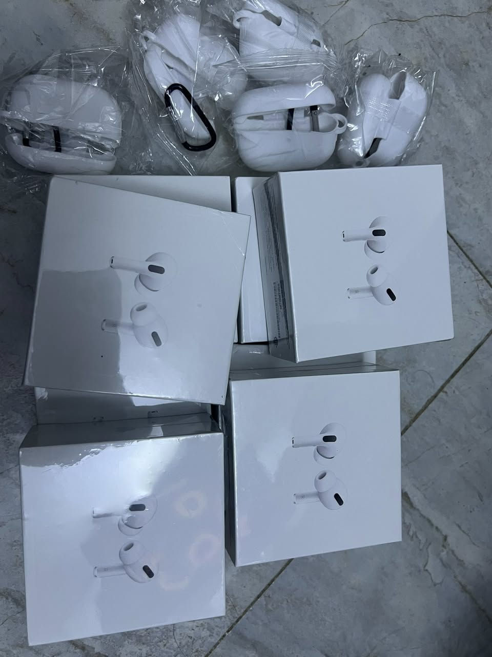 سماعه بالسلفون شلع ابيعه عدد 8 وياها حافظات هم 8
قطعه ب30


**إذا كنت صاحب هذا الإعلان وتريد حذفه لأي سبب، رجاءا أرسل رسالة إلى الدعم الفني**