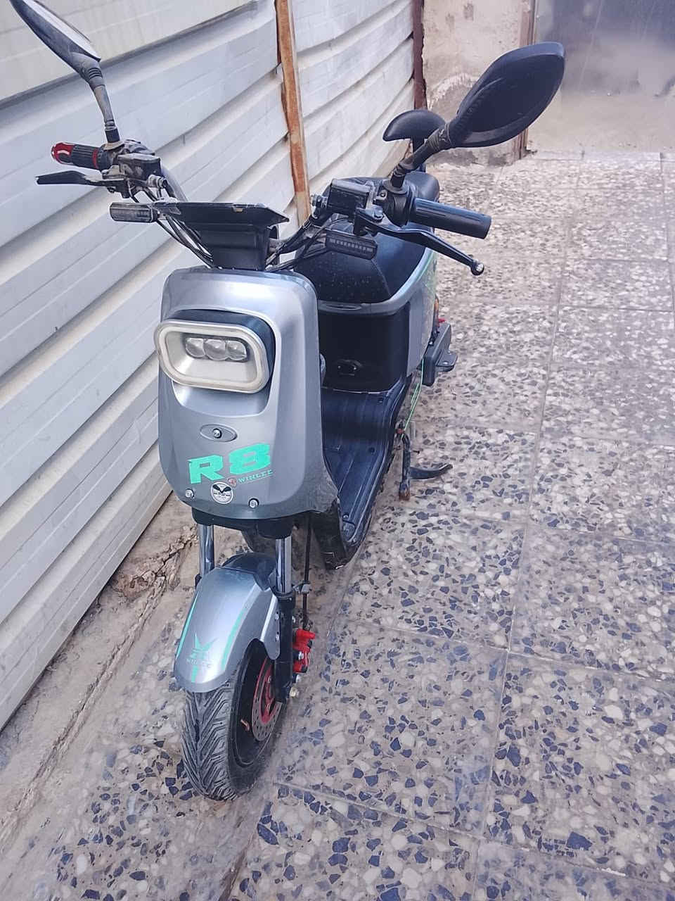 دراجه شحن للبيع R8
الدراجه كامله مابيها اي نقص  
المكان/بغداد الرساله الثانيه 
السعر / 400 الف وبي مجال بسيط 

770 487 6518


**إذا كنت صاحب هذا الإعلان وتريد حذفه لأي سبب، رجاءا أرسل رسالة إلى الدعم الفني**