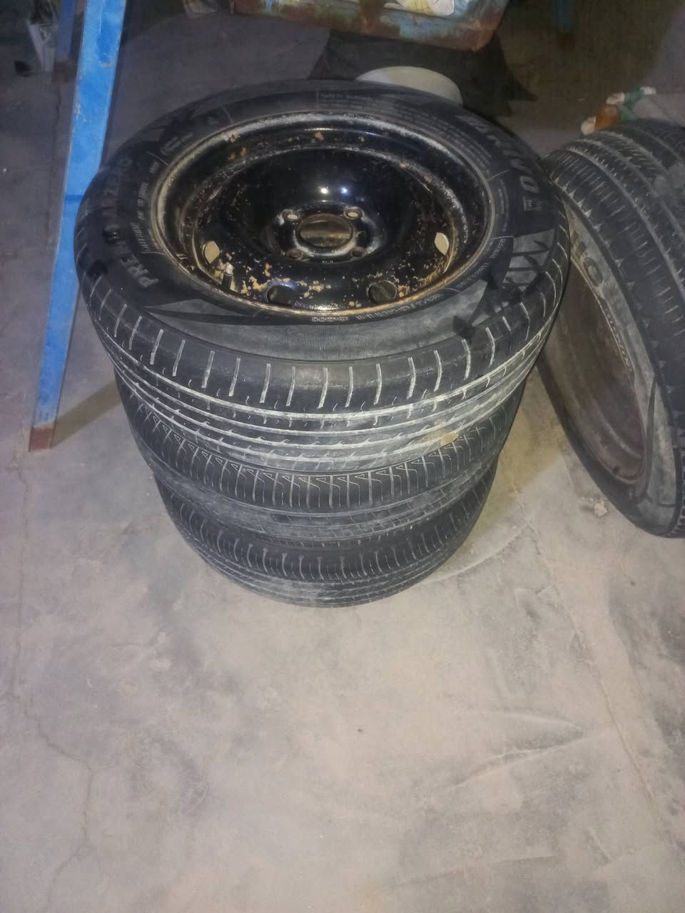 سلام عليكم من رخصت المدير الكروب غراض بيجو بارص للبيع كلمن وسعره العنوان الزبير ***********
