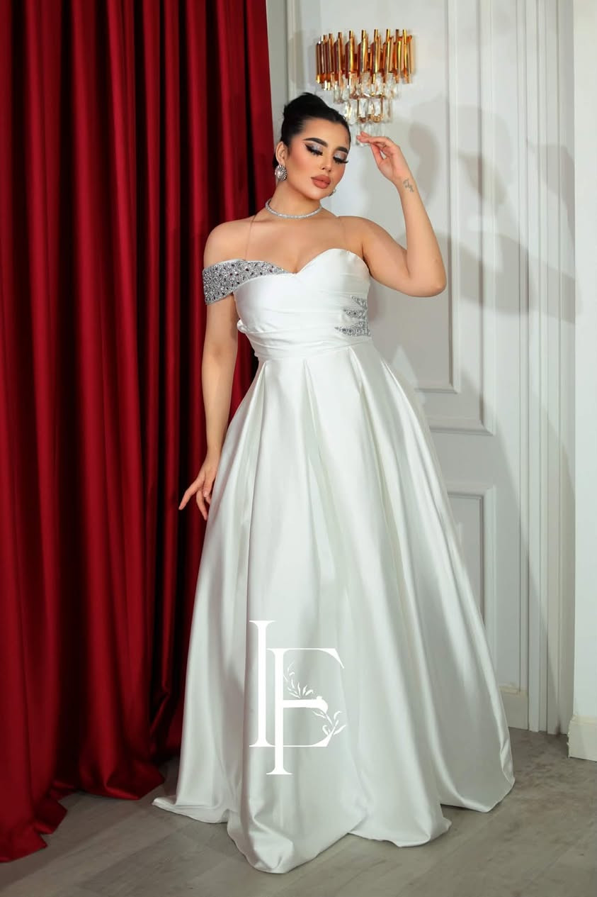 بيع مباشر تتوفر خدمة توصيل لكل المحافظات العراقيه للحجز والاستفسار مراسلة الصفحة قياسات 38-40-42-44-46-48_50 52 54 يلبس من وزن 50 الئ 110 توصيل سريع جدا خلال 24 ساعة فستان يكون جاهز يم حضراتكم قماش تركي درجه اولى إذا مو نفس الصورة يرجع


**إذا كنت صاحب هذا الإعلان وتريد حذفه لأي سبب، رجاءا أرسل رسالة إلى الدعم الفني**