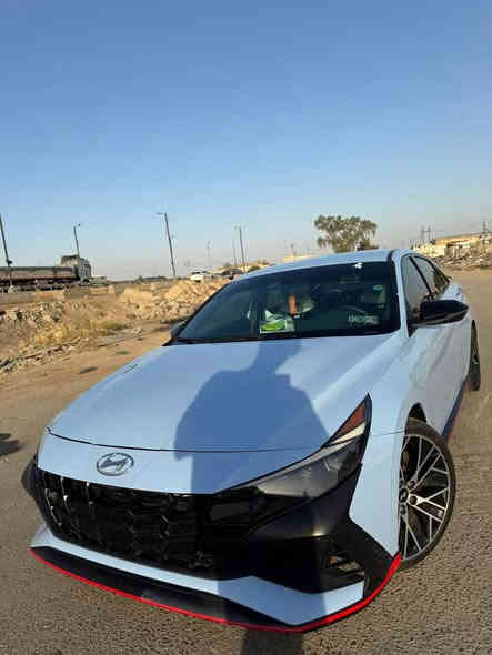 النترا  N 

‏السرعة 300 

موديل :2023

المحرك :2000 تيربو N

كير عادي 

المواصفات:

كشنات كنتاره وجلدN 

سقف أسود شموا

وضعيات قياده

  (-نورمل-سبورت- سمارت - نظام سبورت بلاص)

ابواب بصمة

شحن وايرلس

شاشة متصل  ويا عداد  كار بلاي+اندرويد اوتو

كاميرا خلفيه دواره +دكمه تشغل الكامره منفصل 

دبل اكزوز بلادي يجي بيها صوت بلادي رياضي

اشارة ترحيب

اشارة مرايا

اوتو ستوب 

نقطة عمياء

تحديد سرعة

تحديد مسار

رادار امامي 

رادار جانبي 

رادار خلفي 

حساسات جانبي 

حساسات خلفي

كشنات هيتر

صندوق ذكي

لايتات ليد 3عدسات فول زينون 

بگلايت ليد  كامل

حادثً السيارة فقط نص البنيد صبغ ايرباك دركه فقط 

‏‪ مكاني بغداد جسر اديالى الجديد 

السياره دخول جديد بدون ارقام 

السعر 145 $

رقم ***********
