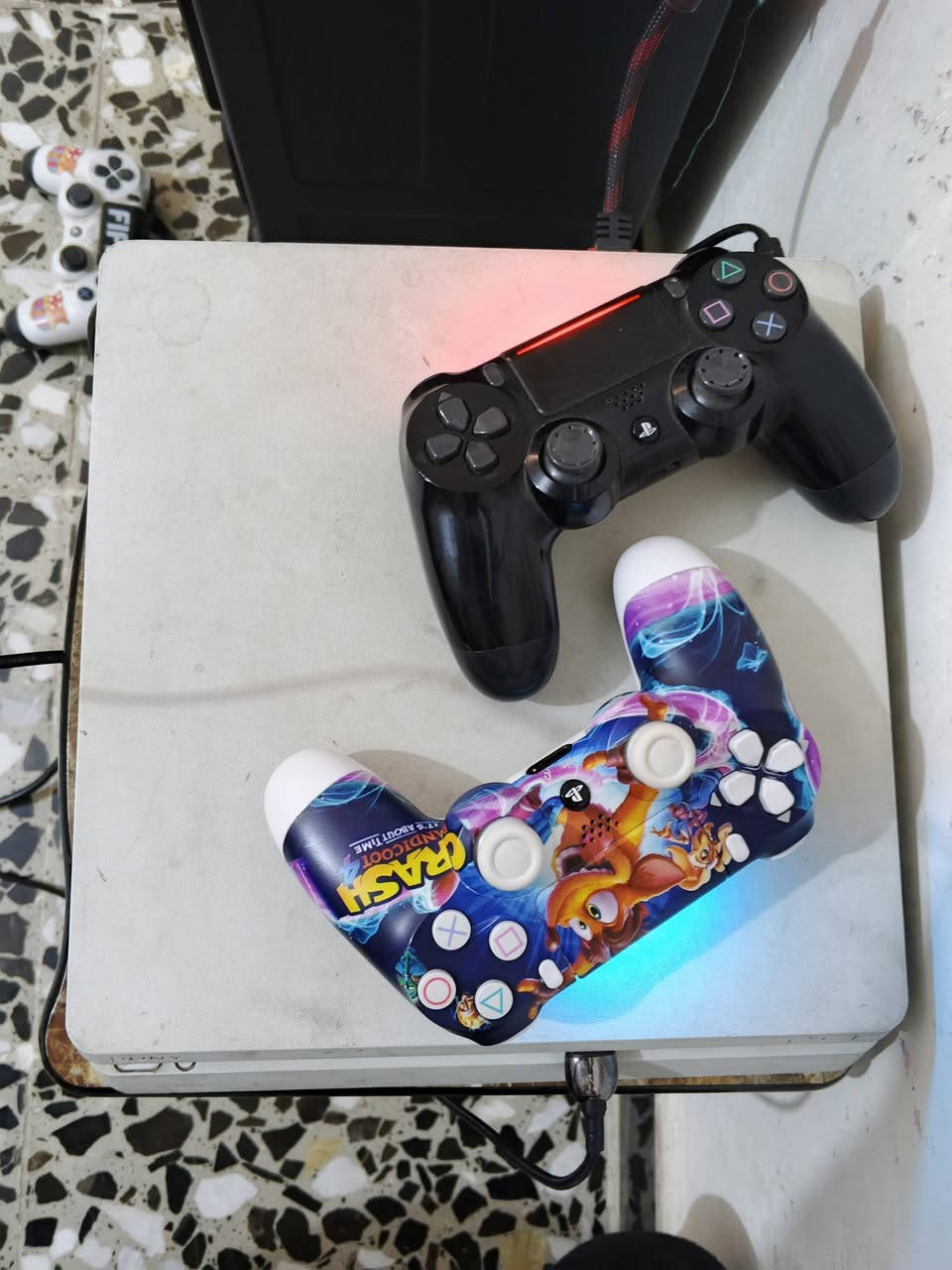 بلي فور مهكر يده اصليه ويده عاديه سعر 275الف وبي


**إذا كنت صاحب هذا الإعلان وتريد حذفه لأي سبب، رجاءا أرسل رسالة إلى الدعم الفني**