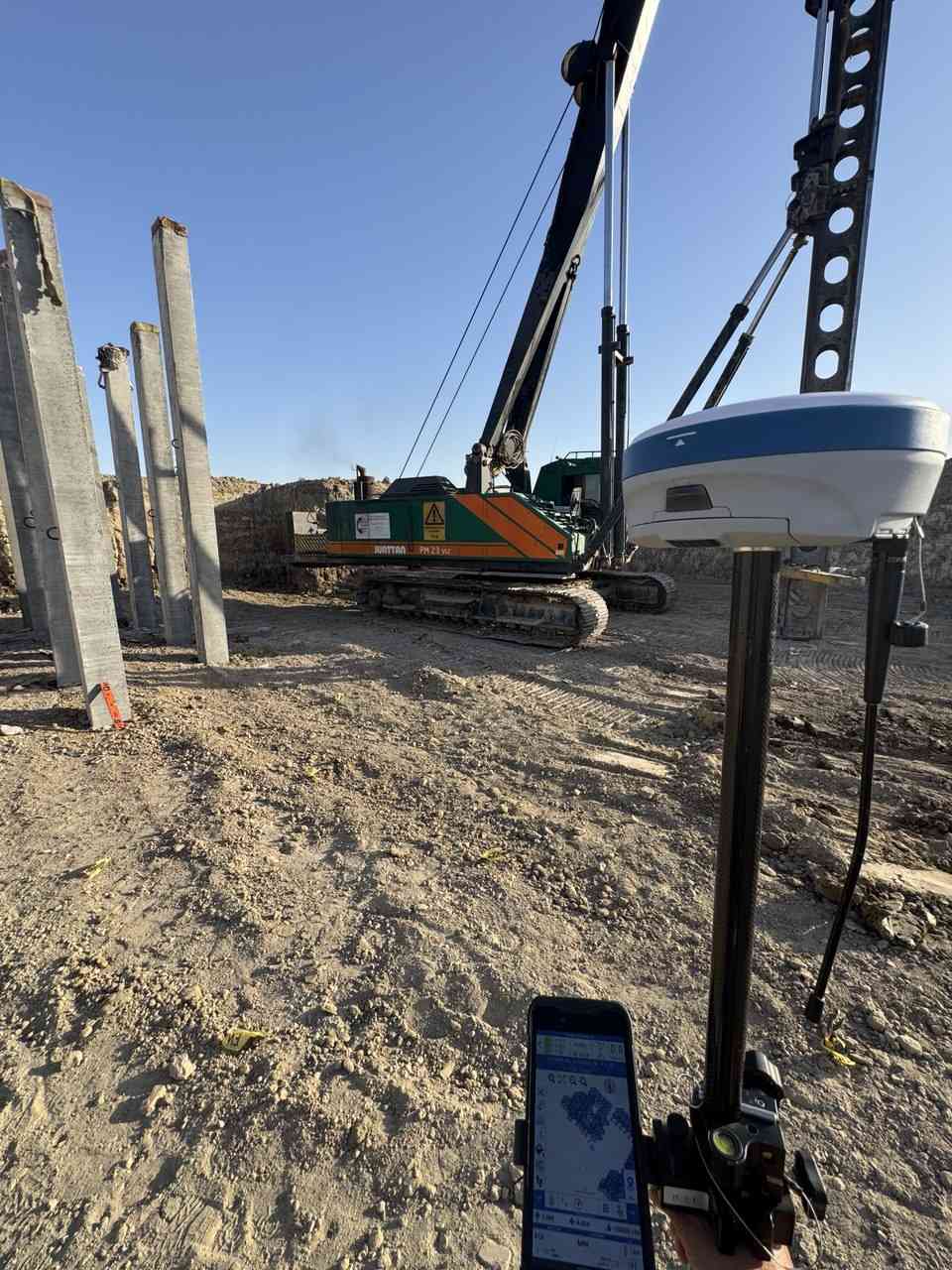 📐 خدمات المساحة الهندسية
🔹 رفع مساحي للأراضي والمزارع
🔹 تسقيط المخططات (منازل – مزارع – مشاريع)
🔹 تثبيت حدود الأراضي السكنية والزراعية
🔹 حساب كميات الحفر والردم بدقة عالية
🔹 العمل بأجهزة DGPS و Total Station

📞 للتواصل والاستفسار
راسلني على الخاص أو عبر الواتساب
م مصطفى اسعد 
***********
***********
