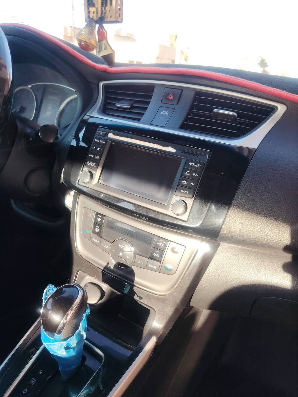 سيارة سنترا ٢٠١٨ وارد سيارة فول لفول فتحه سقف ٣انضمه تحكم ستيرن بصمات بوب بصمات تشغيل اشاير مري مري كهرباء كشنات جلد أرضية جلد كشنات هيتر لسياره محرك كير شرط تبريد لتدفئة فول سيارة مال بيت (ملاحظة يرادلها سستم ستيرن كشن سعر سستم ٣٥٠الف اني مسستمتها سعر ٩٧وبيها مجال اتصال ***********
