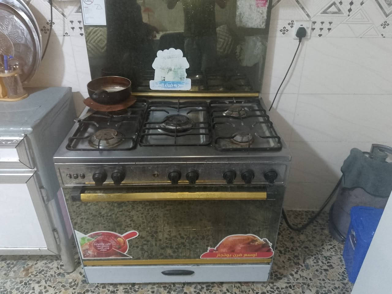 طباخ واوفن وكاونتر خانتين هوه ولملحق كلهم 600 الف ومجال بسيط مكاني بغداد الحريه.


**إذا كنت صاحب هذا الإعلان وتريد حذفه لأي سبب، رجاءا أرسل رسالة إلى الدعم الفني**