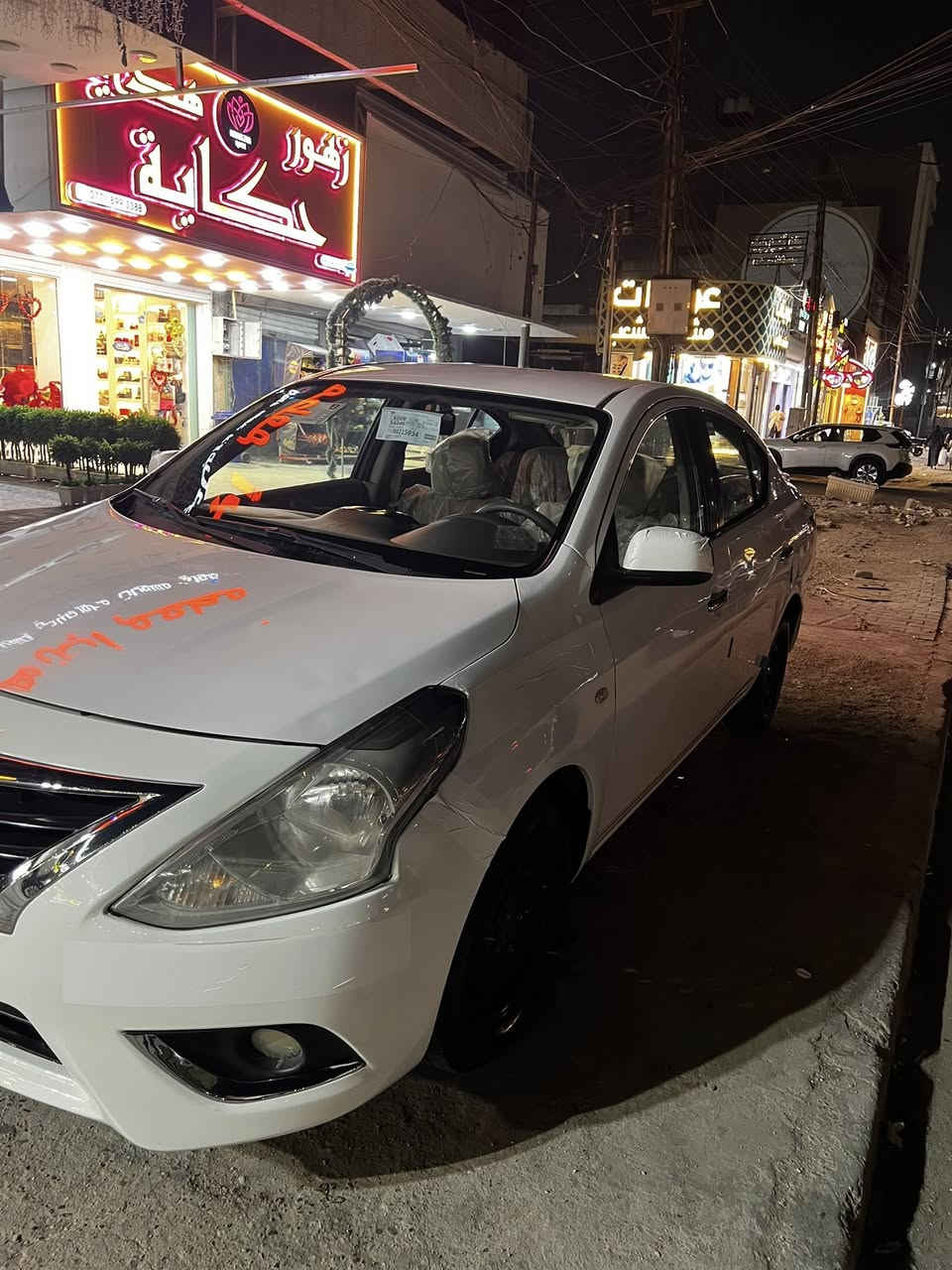 السلام عليكم نيسان سني هندي ٢٠١٨السيارة ماشيه ١٠٩الف km  
رقمها يخبل شبه مميز
فقط تبديل جاملغ امامي وبيها تكحيلات وسونار موضح بالصوره 
منضومه بانزين كلها جديد 
تخم تاير جديد 
باتري جديد 
السيارة انظف من الصوره سيارة حلوه مال جناي
تجي تشوف السيارة تعجبك سياره حلوه ونظيفه 
نقصها فقط دبل امامي جهت السايق سيارة ربع متصرف عليها 
السعر ٩٧ وبيها مجال قليل سعر ما اقطع بالتليفون تجي تشوف السيارة تقتنع بيها تعجبك عيوني الك 
عنواني بغداد الطالبيه او البنوك 
***********
***********
حسين العبادي
