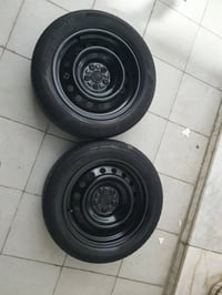 زوج تايرات نظيفات الحجم،١٦ كورلا اصلي والتايرات نظيفات السعر،١٠٠  مكان...