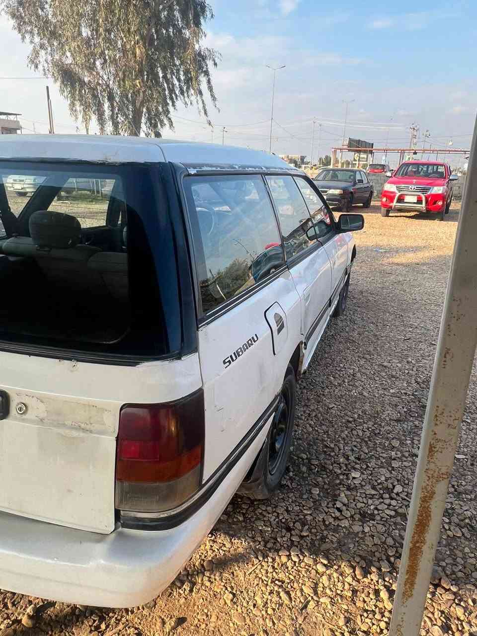 السلام عليكم  للبيع او مراوس حسب قناعه سوبارو  ياباني موديل 1991  محرك كير وحداديه مكفولات كهربائيات كله شغاله  شرط تحويل راعيه بلمحاويل يمي    السعر 23وبيه مجال .مكاني بابل محاويل ***********
