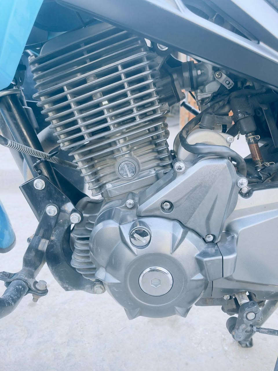 .
دراجة RK
موديل 24
المكينة 200 مكفولة
مرقم اربيل 
الدراجة احلى من التصوير 
مكاني بغداد الدورة 
السعر مليون و800 وبيها مجال حگ الجية 
للتواصل ***********
