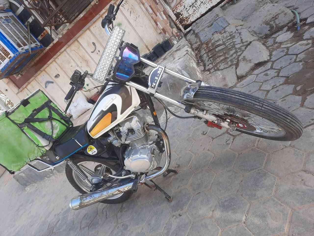 سلام عليكم دراجه كلك كلك مديل ٢١ حلوه 
مكاني نجف رقم تليفوني واتساب بس ***********
السعر ٣٢٥ وبيه مجال قليل
