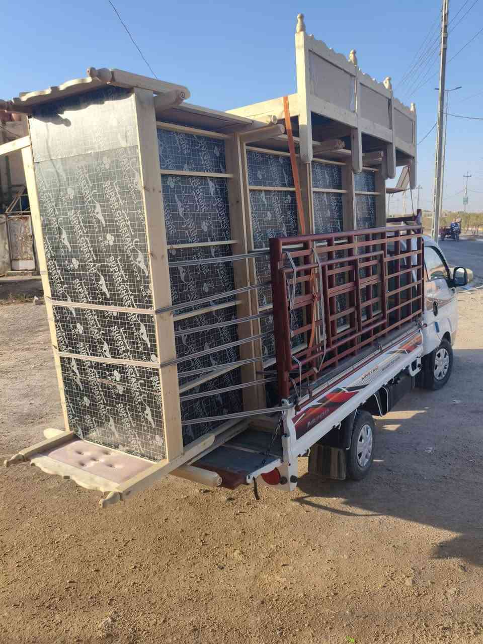 📢 وصلت وجبة جديدة من الأسرّة الخشبية 📢
بأجمل الألوان العصرية وأقوى النوعيات الممتازة، متوفرة الآن في مجمع أبو ليث الوائلي للمفروشات.
✅ جودة عالية
✅ تصاميم أنيقة ومتنوعة
✅ أسعار مناسبة
📍 العنوان: صوب السراي، قرب مدرسة غزة للبنات.
📞 للاستفسار والحجز: ***********
بإدارة أبو يوسف الوائلي حياكم الله ونرحب بزيارتكم. 🌹
